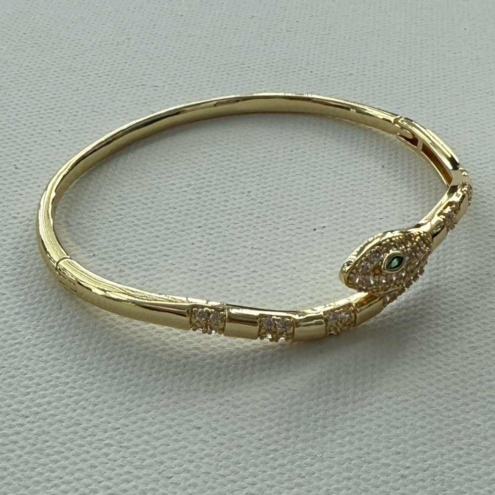 Serpenti Gold Snake Bracelet - Picture 13 of 14